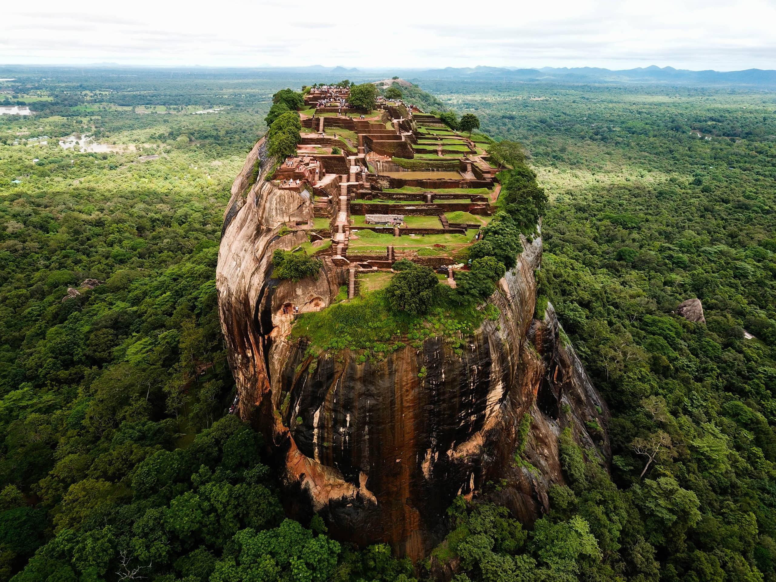 Sri Lanka - Pháp Hội Tích Lan: Chùa Răng Phật - Thiền Viện Trúc Lâm - Chùa Hang Cội Bồ Đề vĩ đại - Chùa Đá - Pháo đài Sư Tử