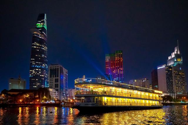 Ăn Tối Du Thuyền Sài Gòn Princess