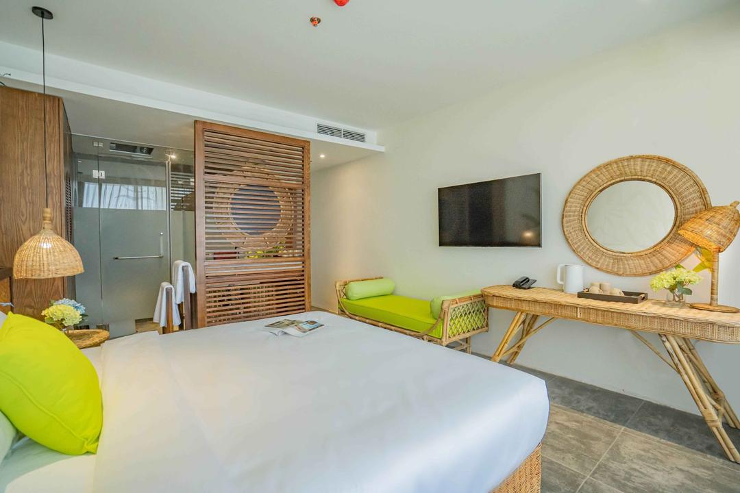 Banana Oasis Room