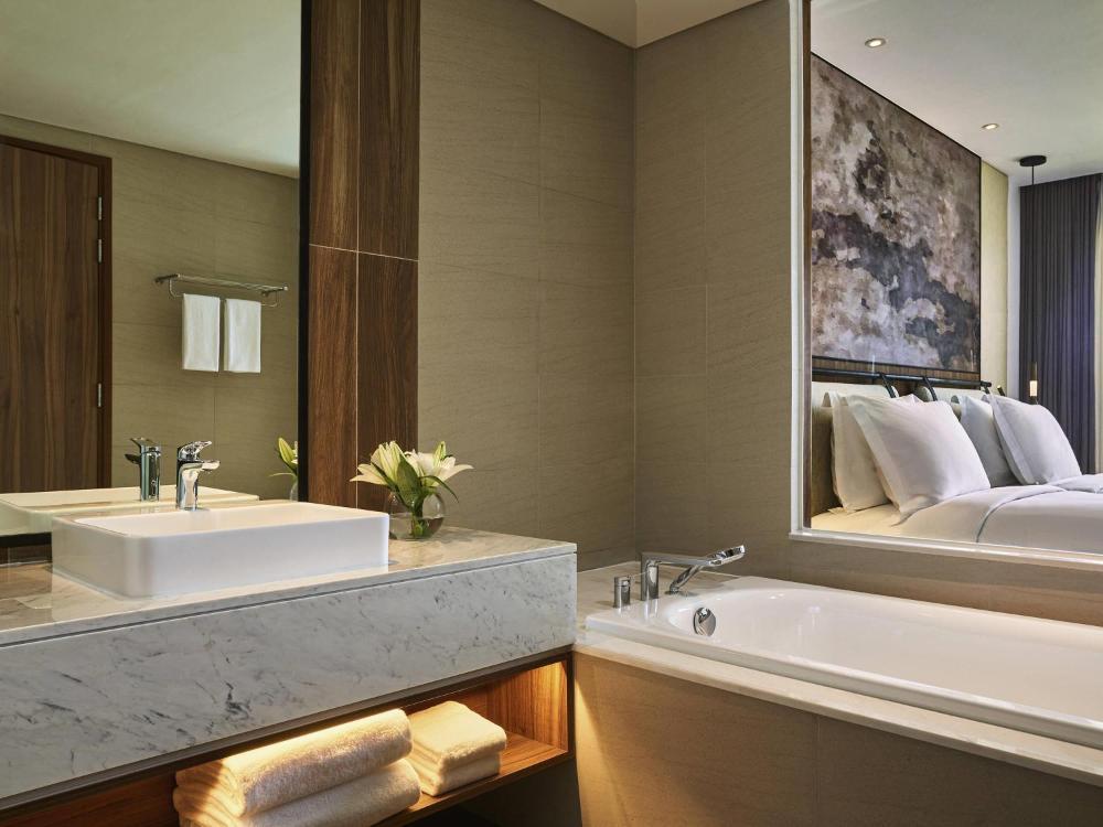 Superior Twin Room with Balcony and Sea View